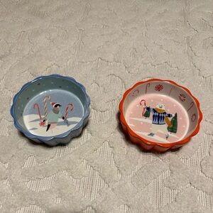 Anthropologie Holiday Scalloped Bowls Set